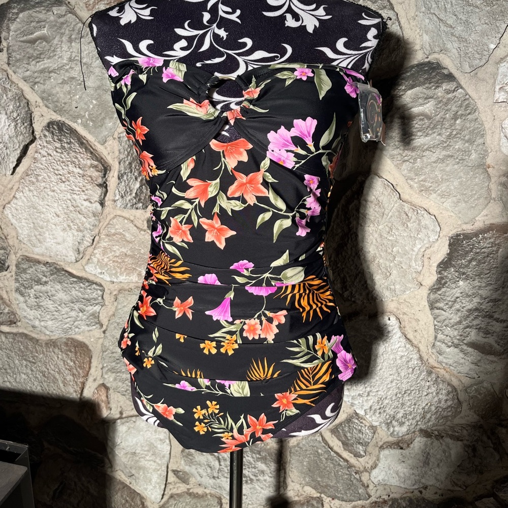 NWT Shade & Shore Strapless One Piece L